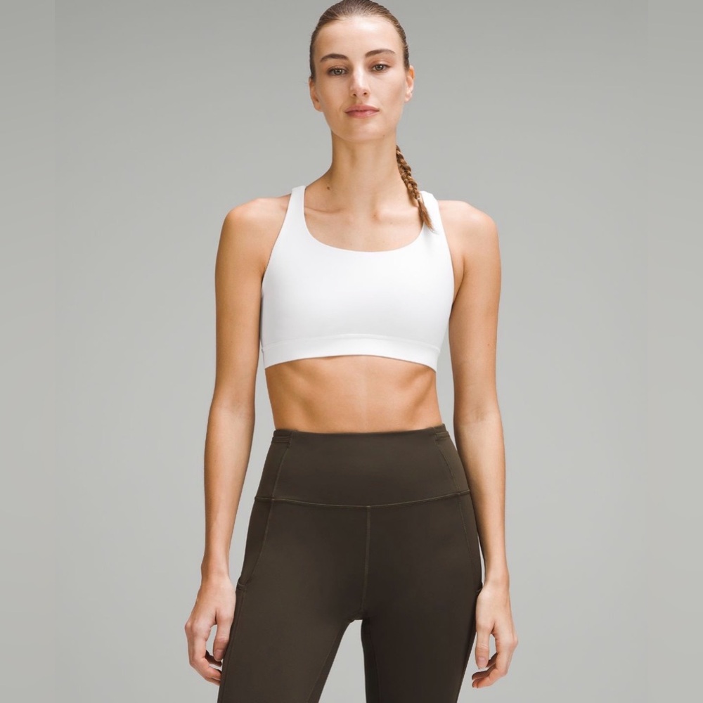 Lululemon Energy Bra Medium Support B-D Cup in White size 6